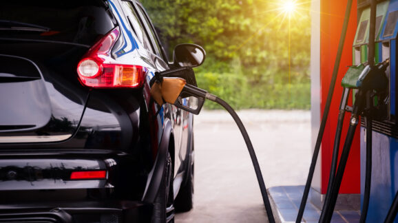 Amendment prohibiting funding for Biden administration fuel economy regulations would benefit consumers