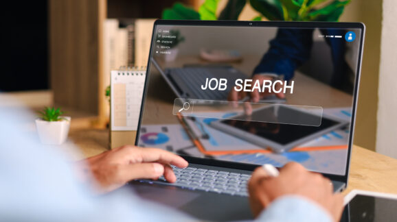 Tariffs loom over US economy’s disappointing job gains for December 2025