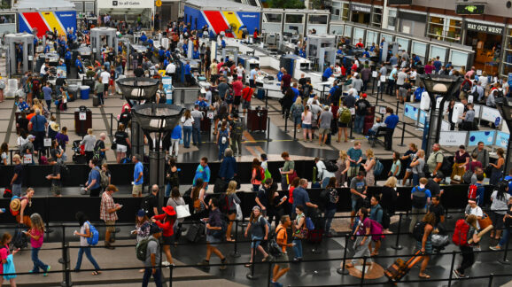 Shutdown underscores the need for privatized airport security
